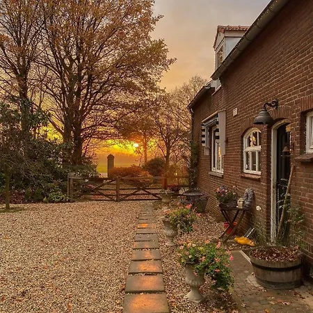 مزرعة للإقامة Logies Angelbeeck *